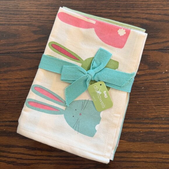 Tag Easter/Spring Kitchen Dish Towels NWT Set of 2 - Picture 2 of 5